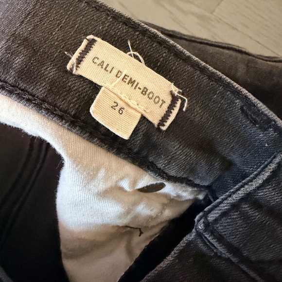 Lot 4 Pairs Women's Straight Leg Jeans - Black, Gray, Blue Size 26 - Picture 15 of 16